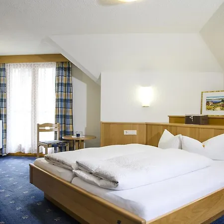 Idhof Otel