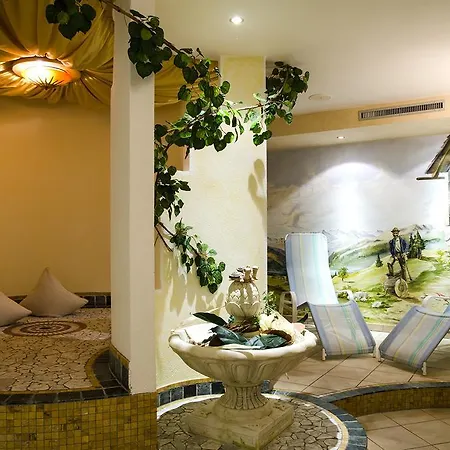 Idhof Otel 4*