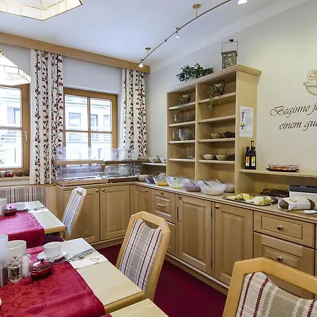 Otel Idhof