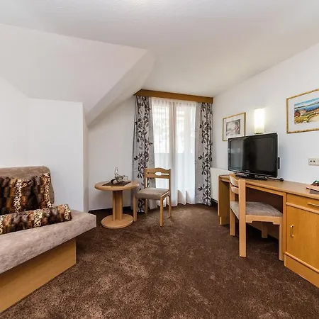 Otel Idhof