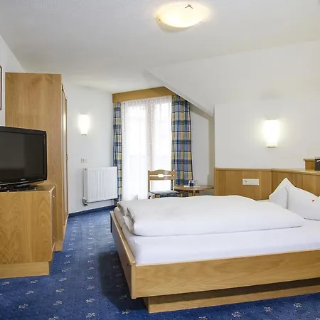 Hotel Idhof Ишгль